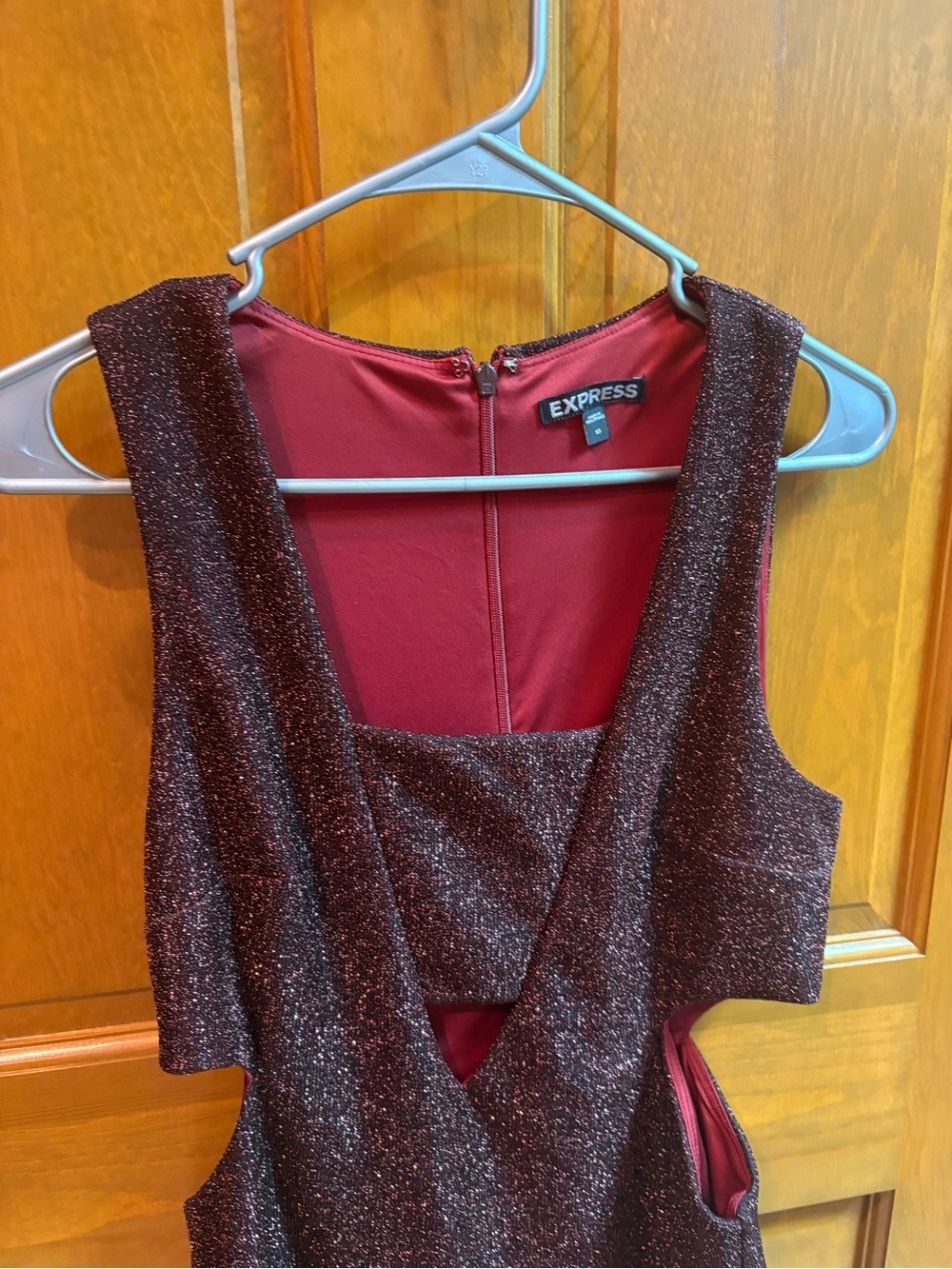 Express Women’s Maroon Burgundy Glitter Cut Out Bodycon Mini Dress Size 10 - Picture 7 of 8